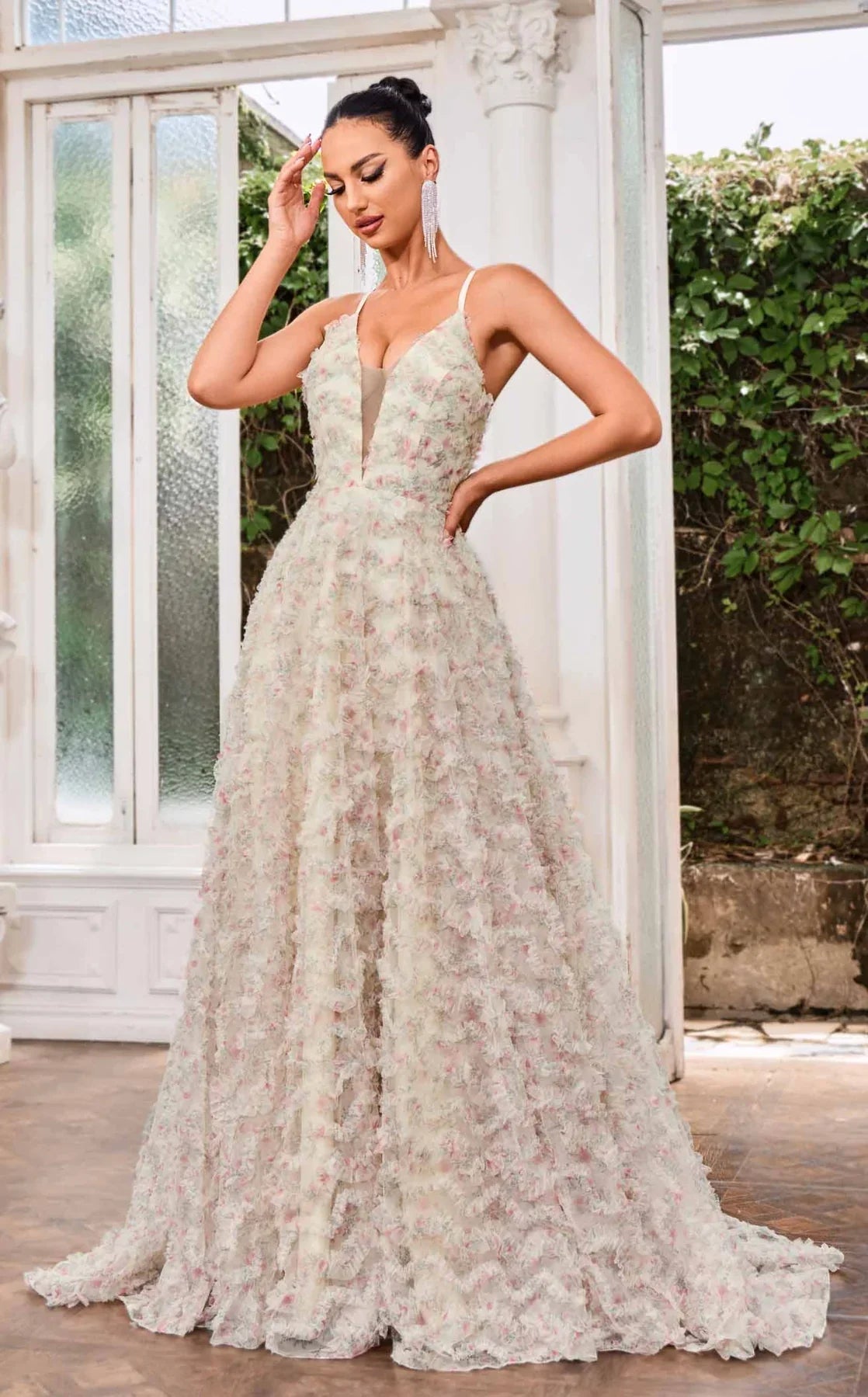 Radiate charming and stunning fashion couture wearing the beautiful-0