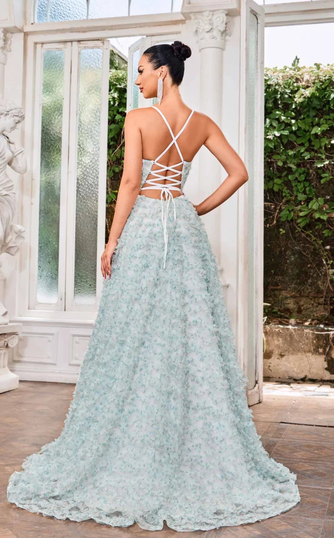 Radiate charming and stunning fashion couture wearing the beautiful-4